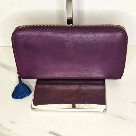 Loewe Anagram Leather Long Zippy Wallet with Box and Dustbag Full Inclusion - Picture 2 of 11